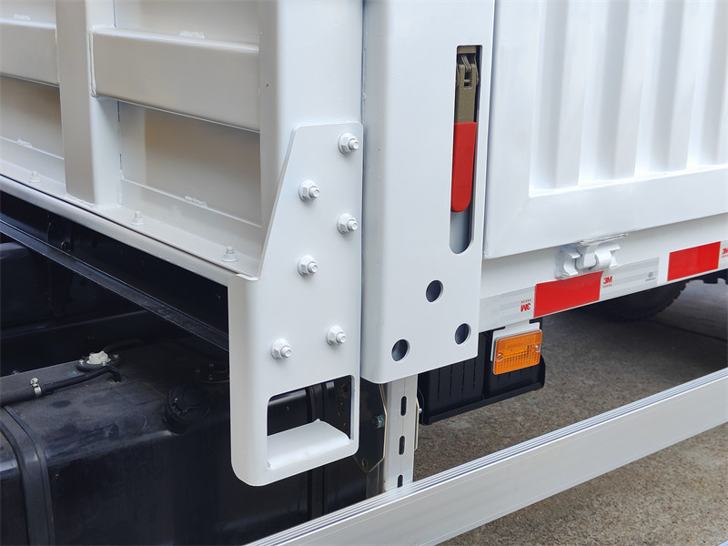 ISUZU 5 ton transport boom truck