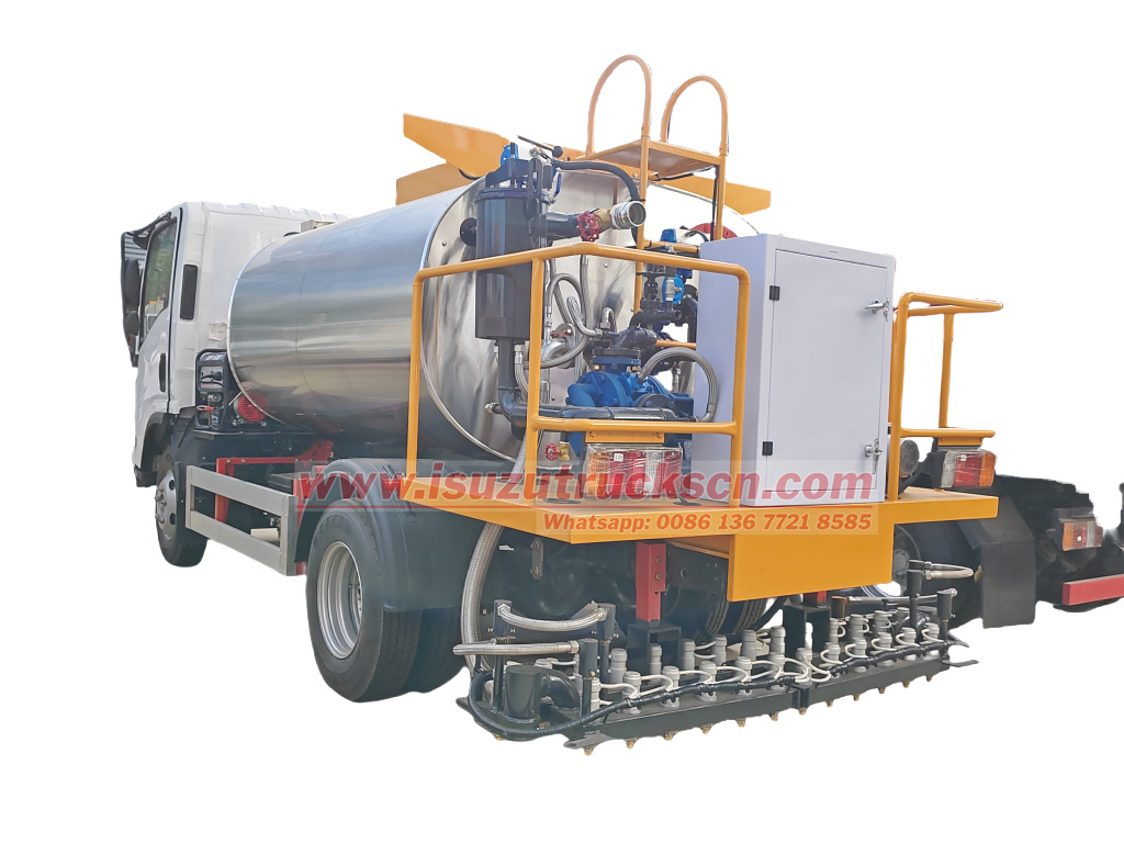 Isuzu 4,000L Asphalt Distributor Spreader Truck 