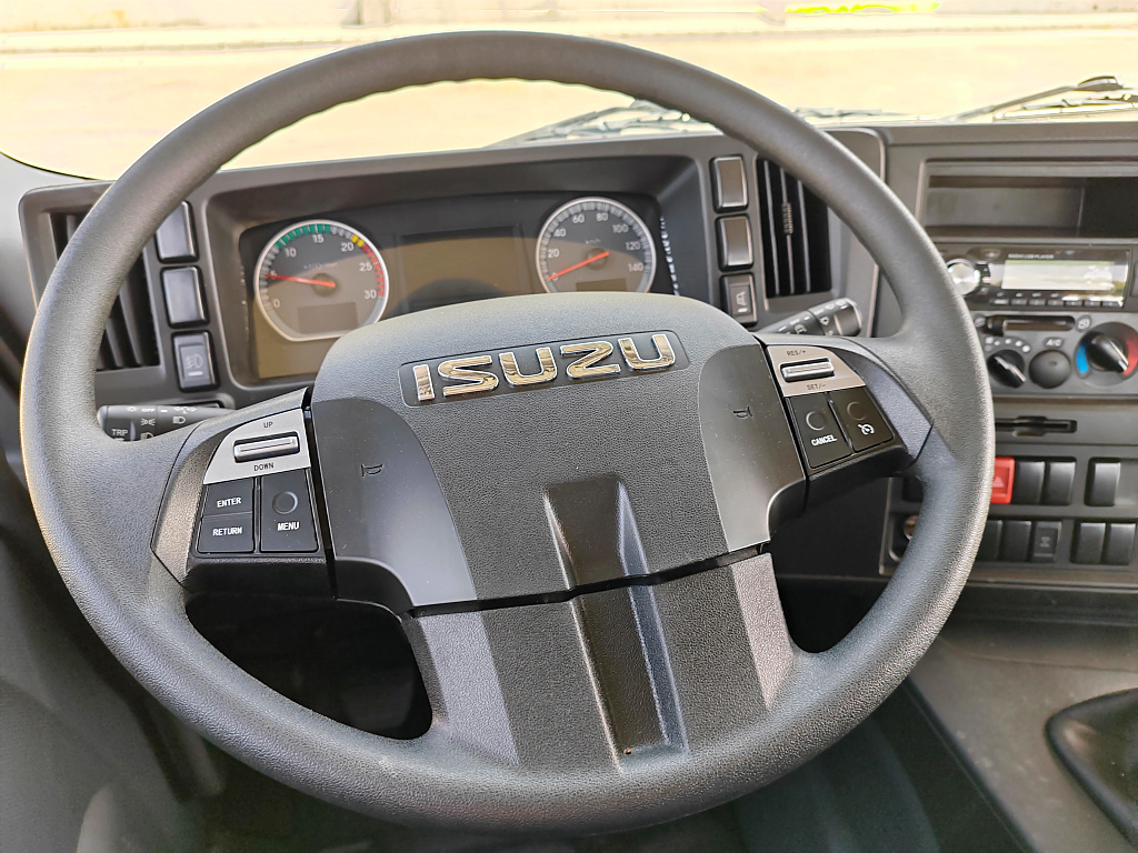 2026 Algeria Isuzu GIGA cab chassis truck pictures price specifications