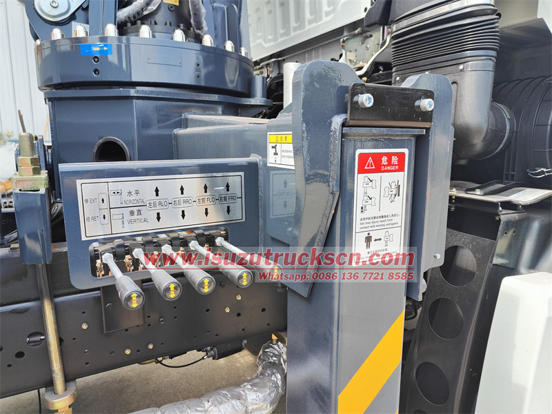 Custom ISUZU hydraulic boom crane truck