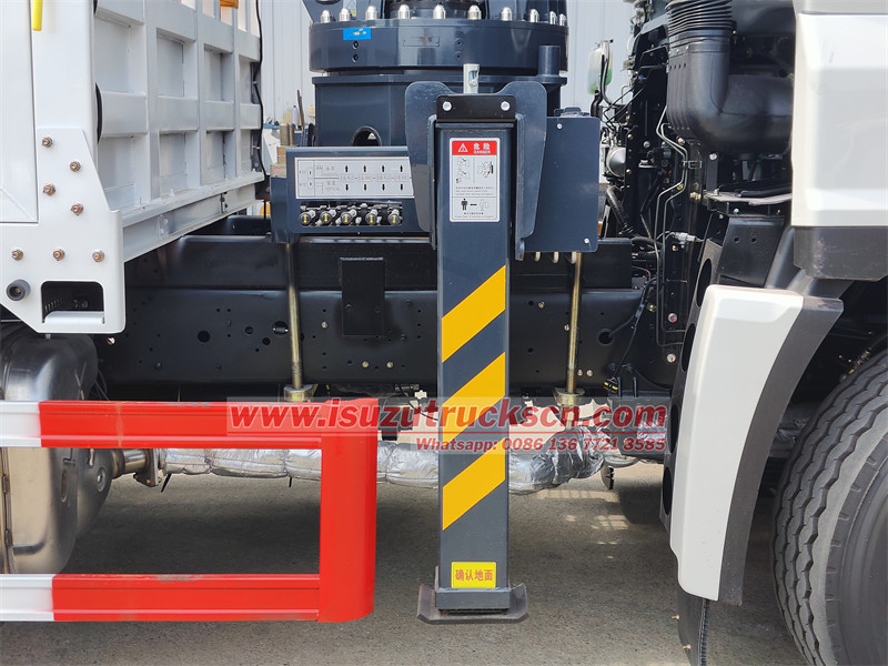 ISUZU FVR boom crane truck