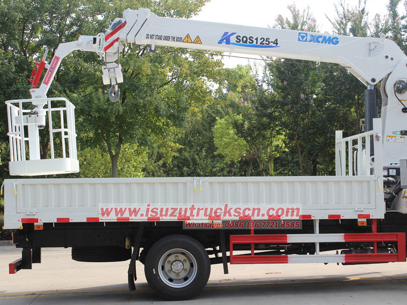 ISUZU service truck with boom