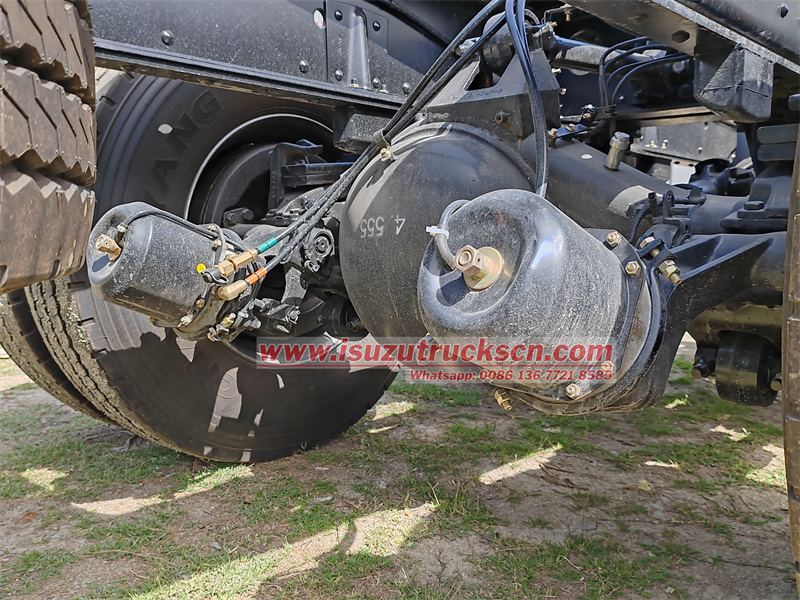 Isuzu GIGA VC66 heavy truck chassis