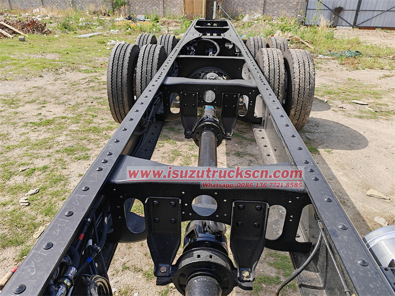 Isuzu GIGA 6X4 VC66 chassis