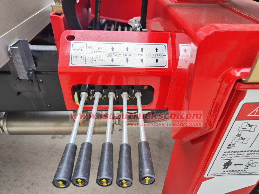 Isuzu crane utility truck