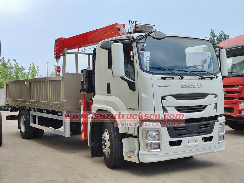 ISUZU GIGA telescopic boom truck