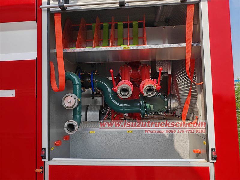 Isuzu GIGA 6X4 12.5cbm dry powder fire rescue truck