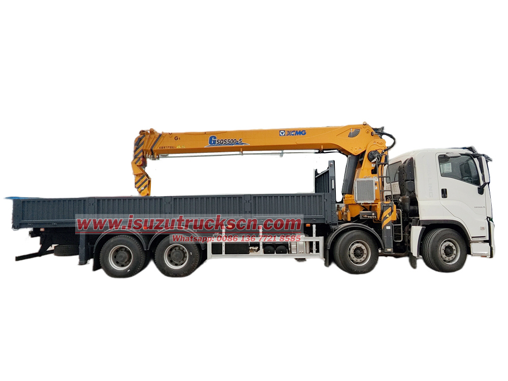 Isuzu GIGA heavy duty truck with 20T XCMG crane