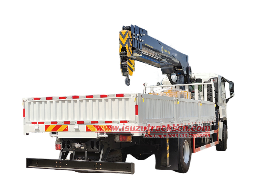 Isuzu FVR truck mounted hydraulic crane