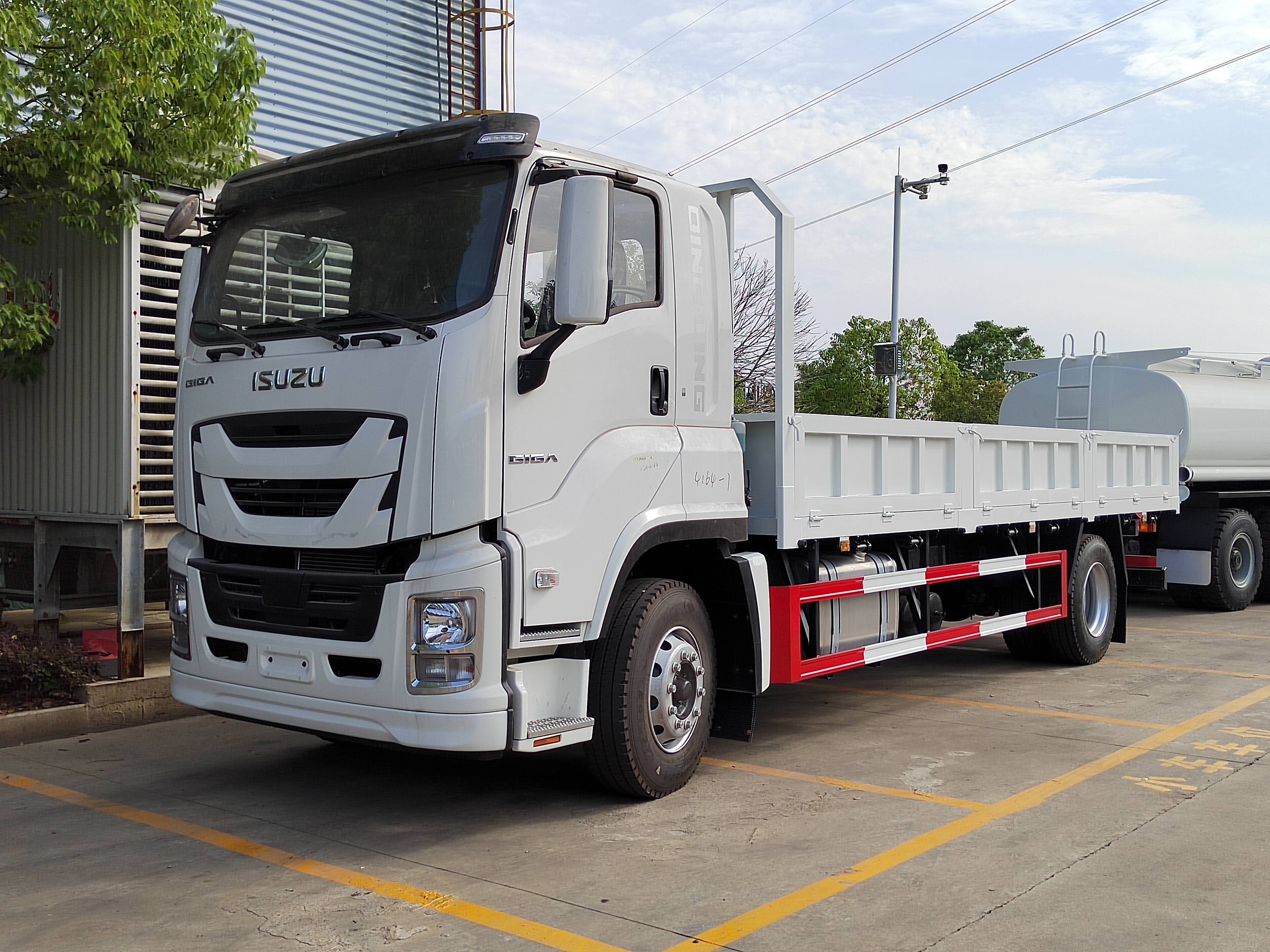 Philippines 2026 Model 10Ton 15ton Flatbed cargo truck Isuzu