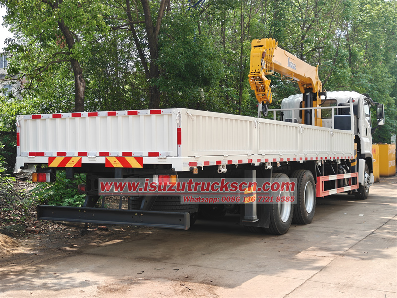 Isuzu hydraulic loader crane truck
