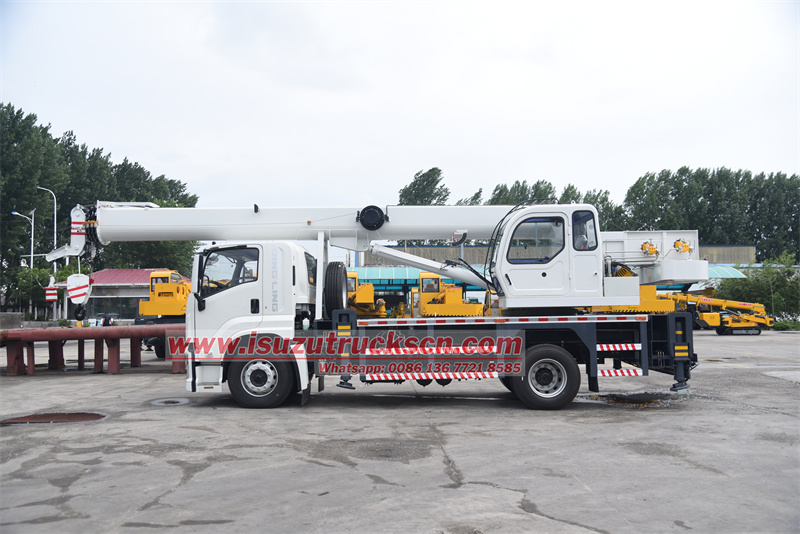 Isuzu 16tons heavy duty truck mounted crane