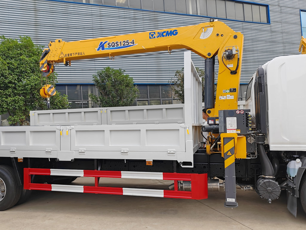 Chile Isuzu 5ton Stiff boom crane truck 