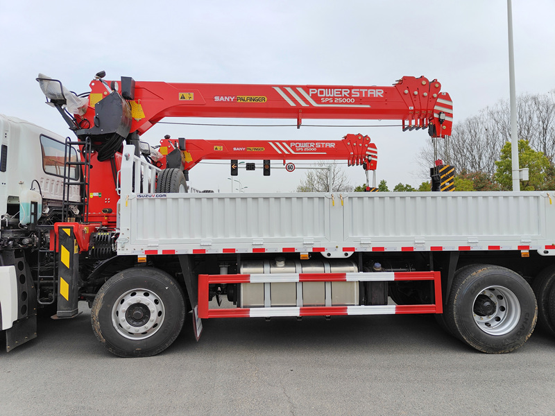 Isuzu dropside cargo truck mounted Palfinger SPS40000 crane
