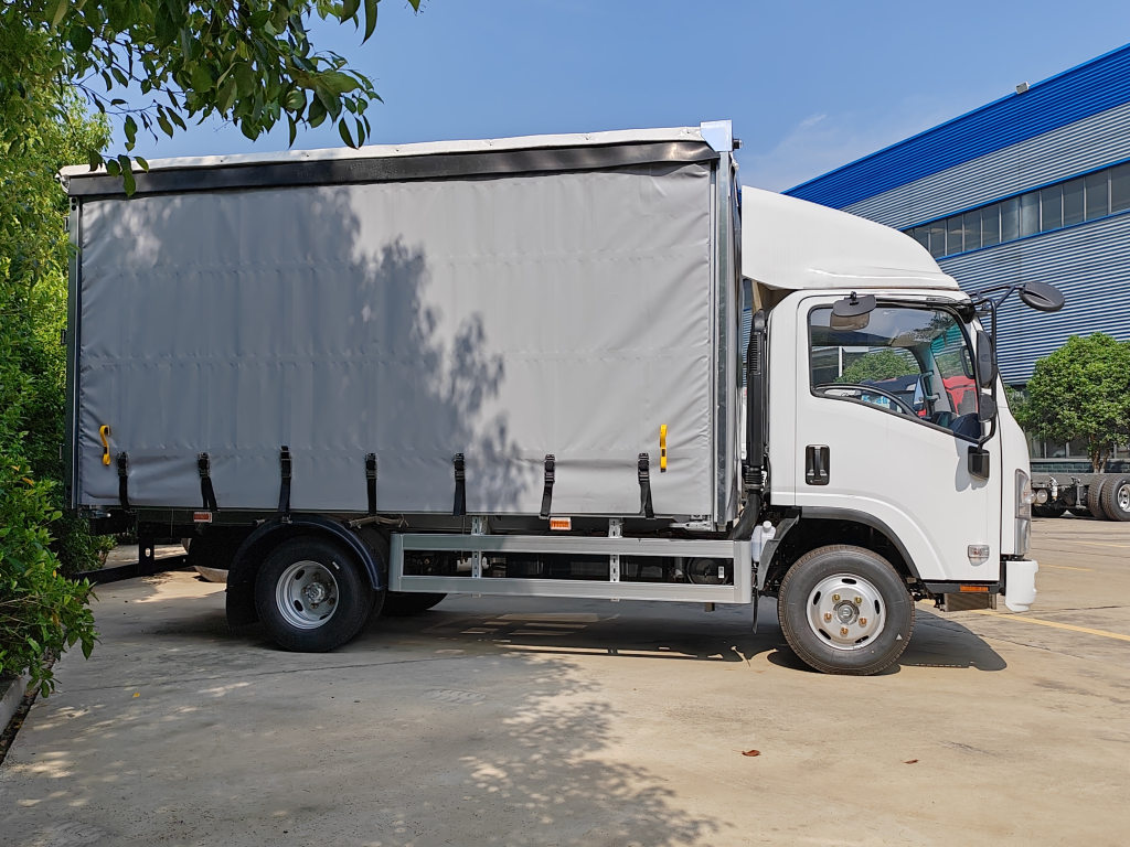 Algeria ISUZU Curtain Side Truck Working Principle