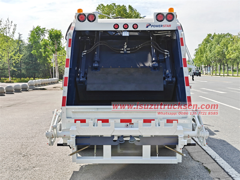 Isuzu 6cbm rear load dumpster truck