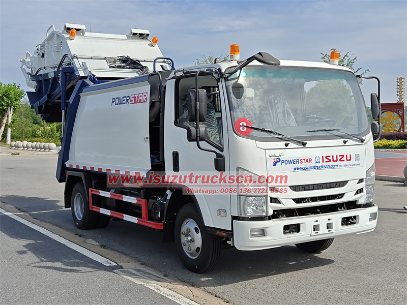  Isuzu KV100 6cbm rear lifting compactor truck