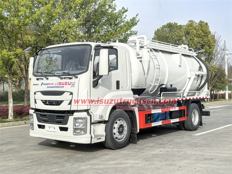 Isuzu FTR GIGA 10cbm sewer jetting and vacuum truck