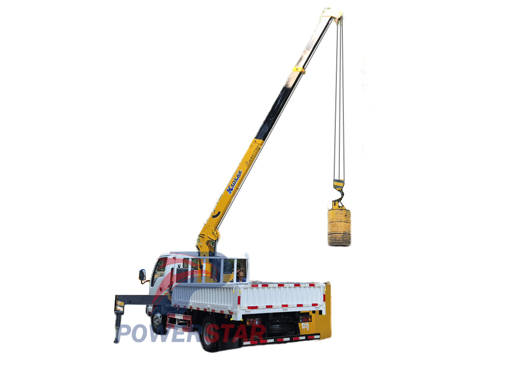 Isuzu 100P 3.2tons boom crane vehicle