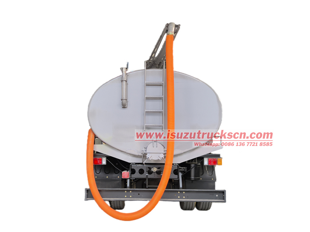 Isuzu 10cbm toilet vacuum truck