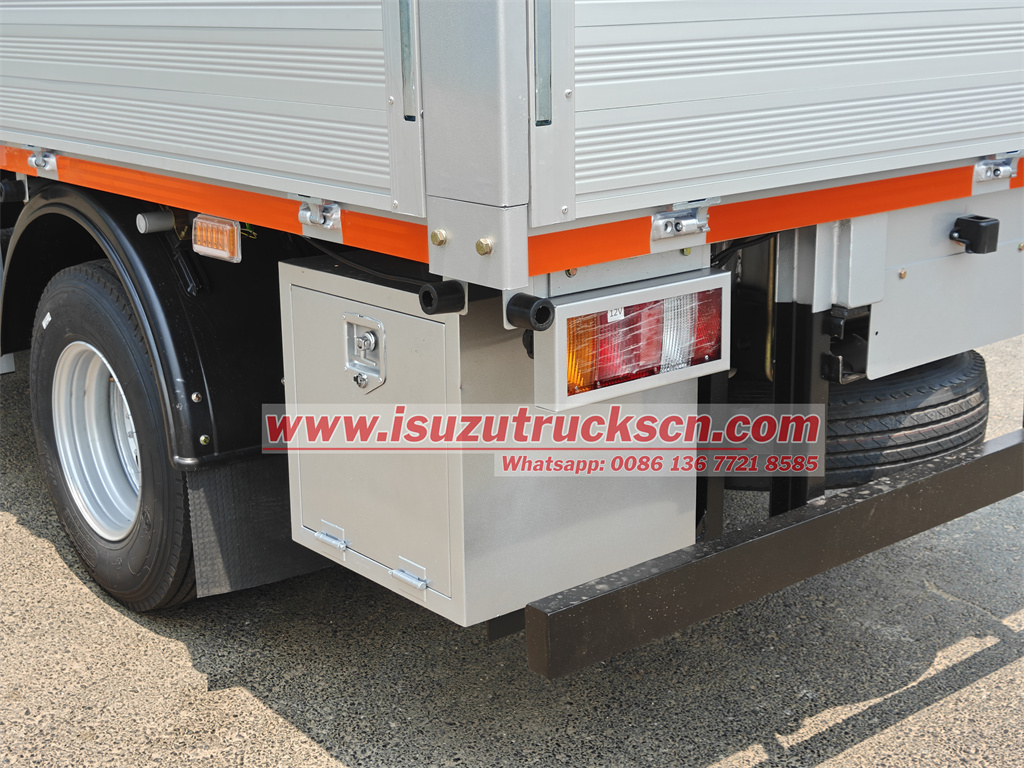 Isuzu dropside cargo truck with aluminum alloy drop side body