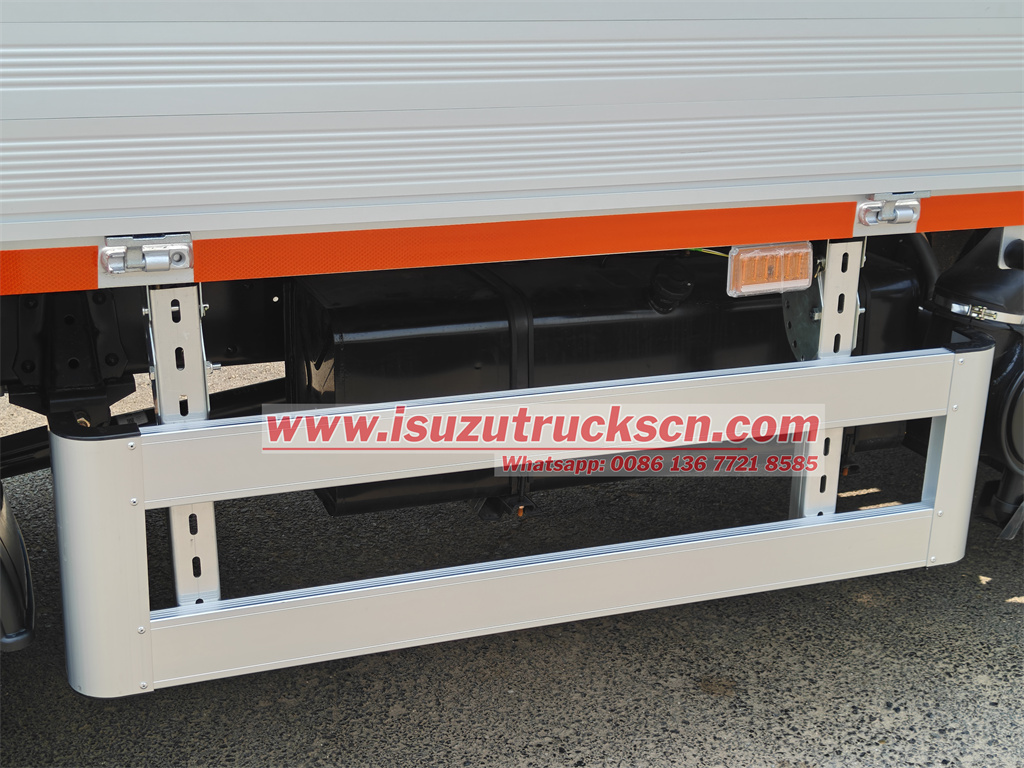 Isuzu dropside truck with aluminum fence