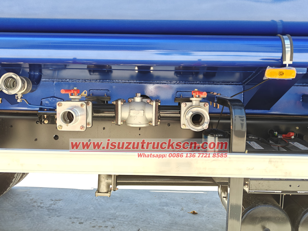 Powerstar Isuzu giga 8x4 30,000L Water Tanker Trucks for Philippines mining site
