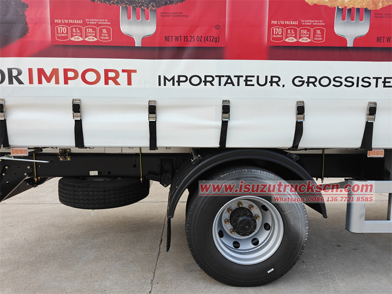 ISUZU FVR 7.5m curtain side tarpaulin truck