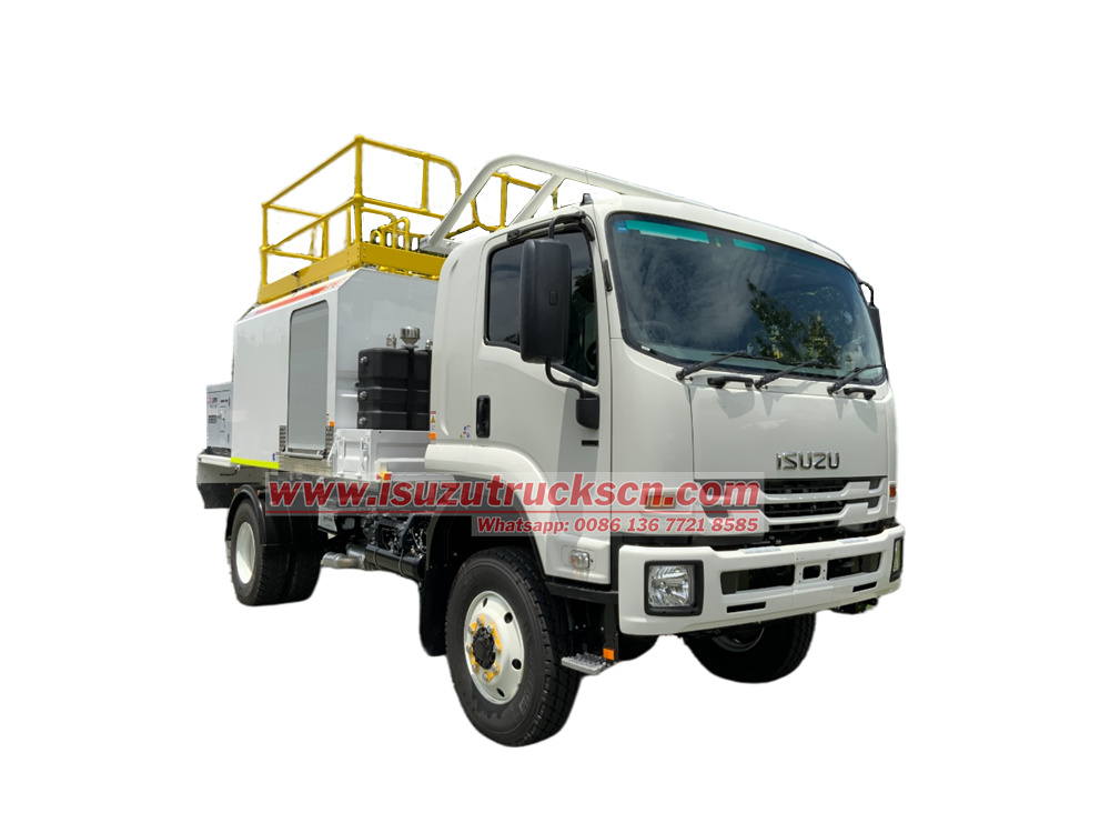 Isuzu 4x4 drive diesel dispenser service truck