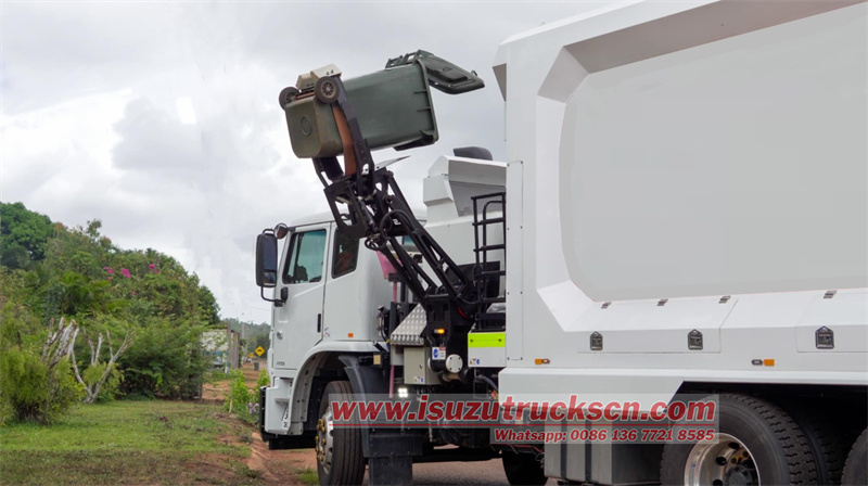 Isuzu FVZ GIGA 20CBM side loader compactor garbage truck