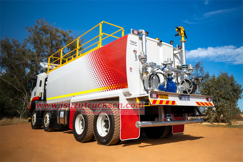 Isuzu potable water tanker body truck