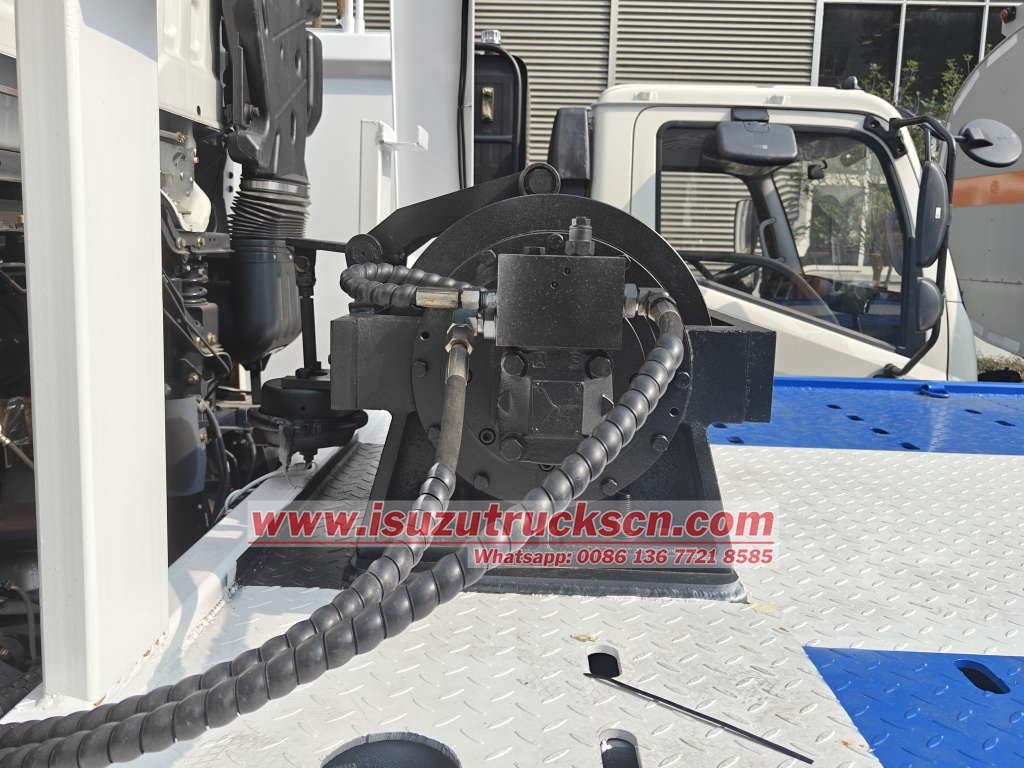 Isuzu giga Flatbed Towing Service truck wrecker