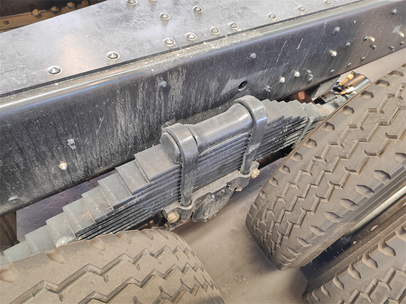 Isuzu GIGA 6x4 heavy duty truck chassis