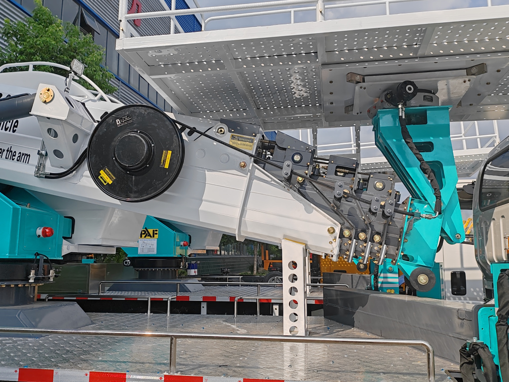 Isuzu 20M KV100 Truck-Mounted Aerial Platform