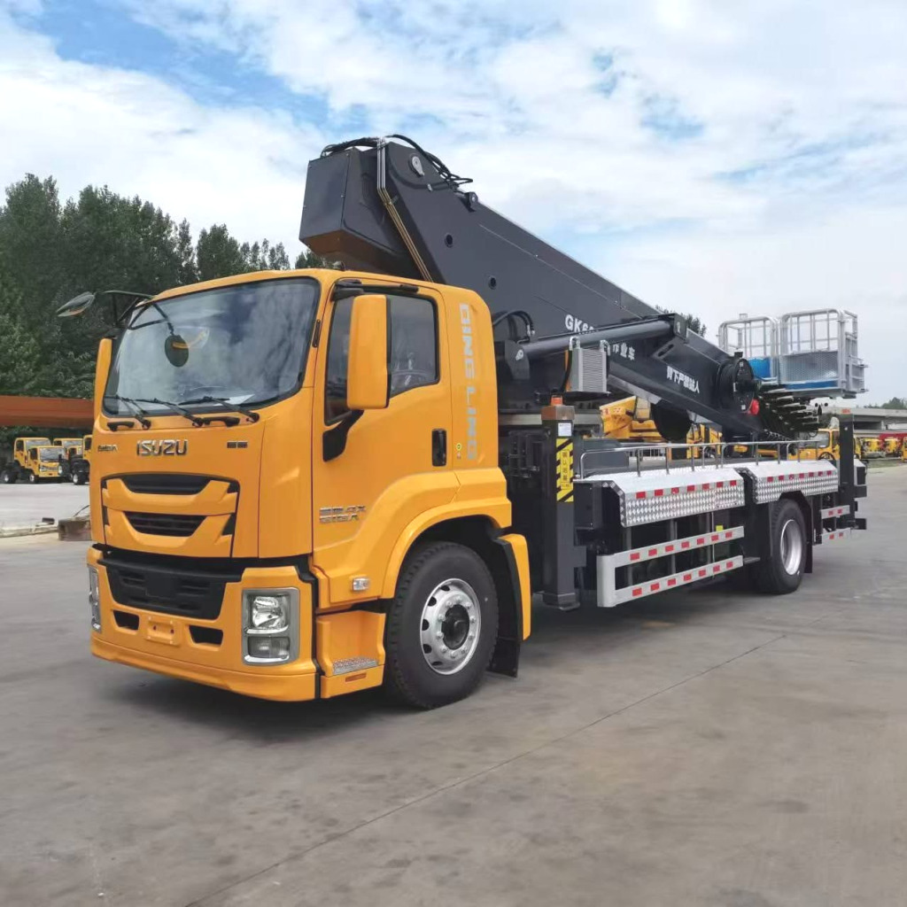 60M high place operation truck on Isuzu Giga