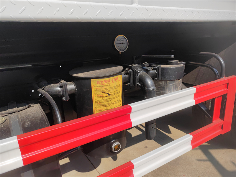 Vacuum pump sewage suction system