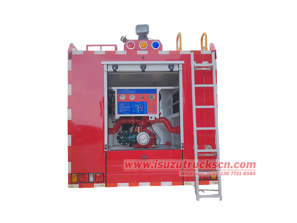 Isuzu Crew Room 4, 000L Water Foam Fire Fighting Truck