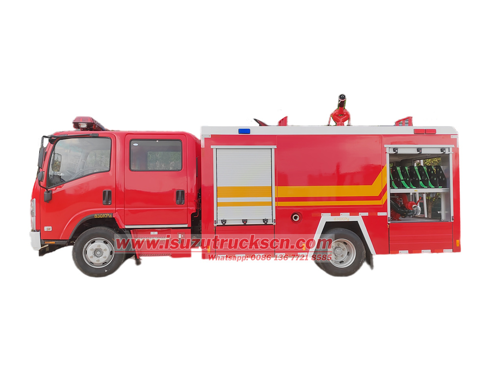 Isuzu NPR 4CBM foam fire fighting truck