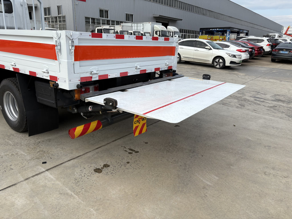 Isuzu brand EV Cargo Truck Electric application