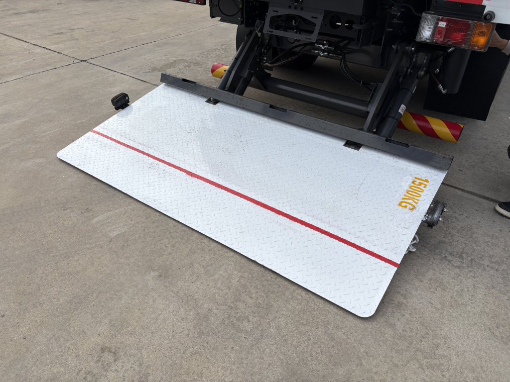Isuzu brand EV Cargo Truck Electric application