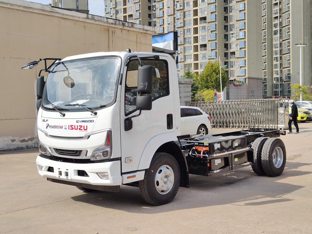 EV Cab chassis truck Isuzu