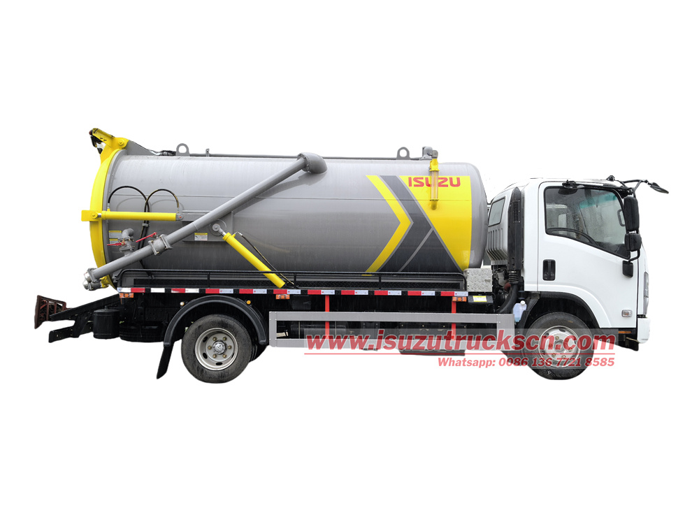Isuzu 700P 8CBM vacuum suction truck