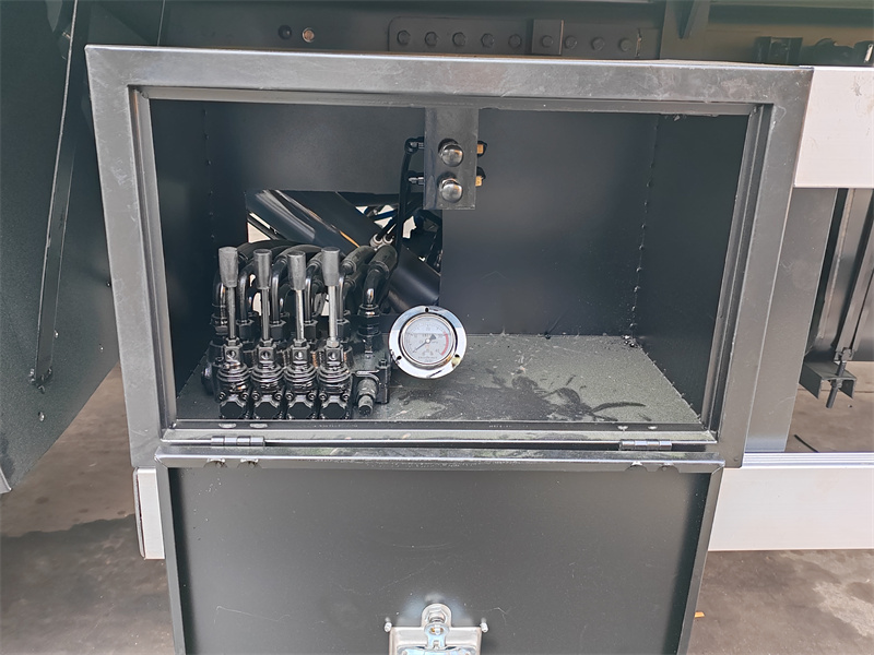 Isuzu 6x4 30T wrecker truck