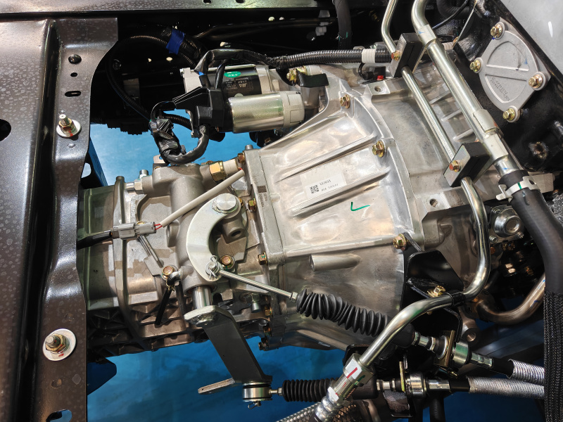 ISUZU MYY 6shift gearbox transmission pictues