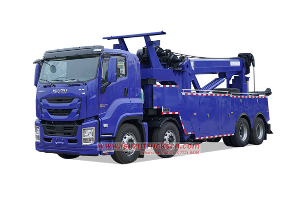 Wrecker truck