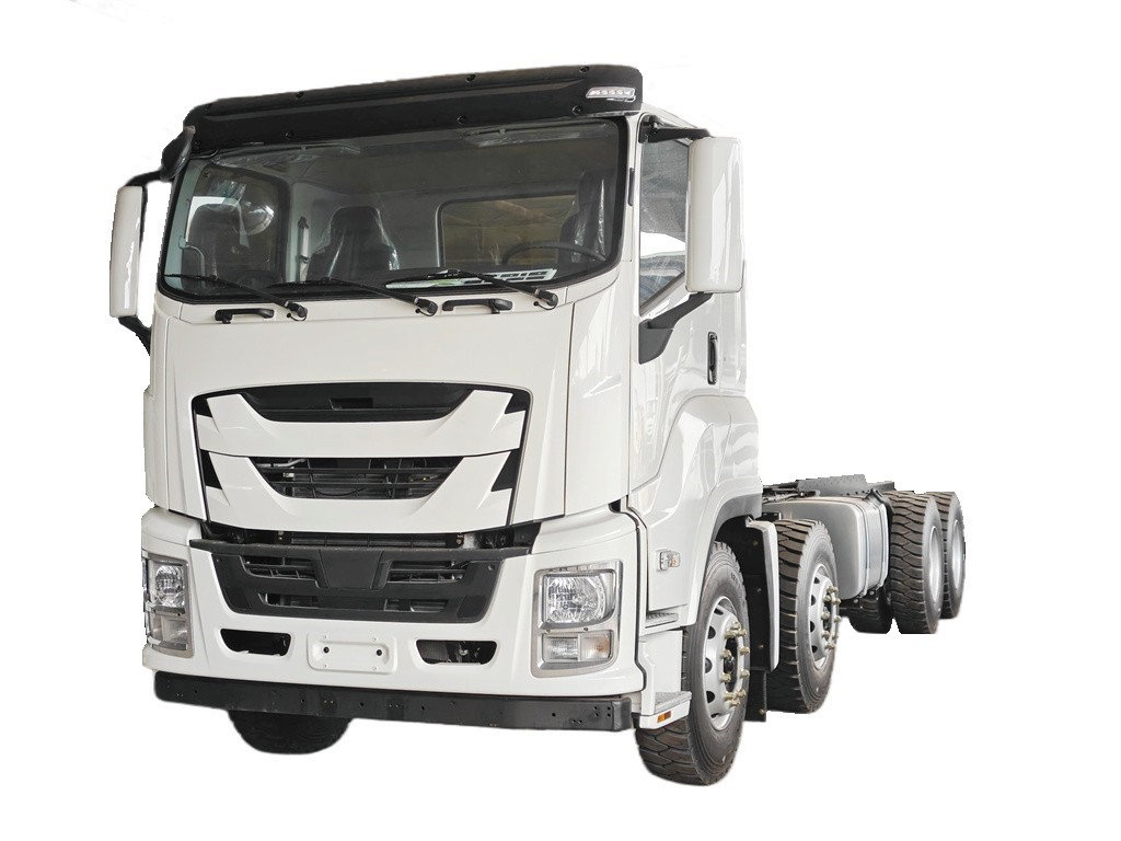  Isuzu 8x4 cargo truck with Automatic transmission
