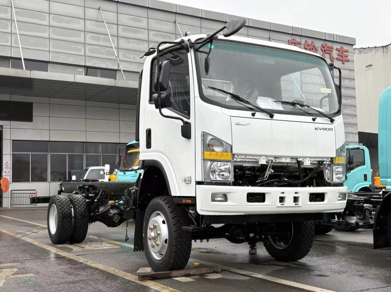 KV800 4X4 off road cab chassis truck