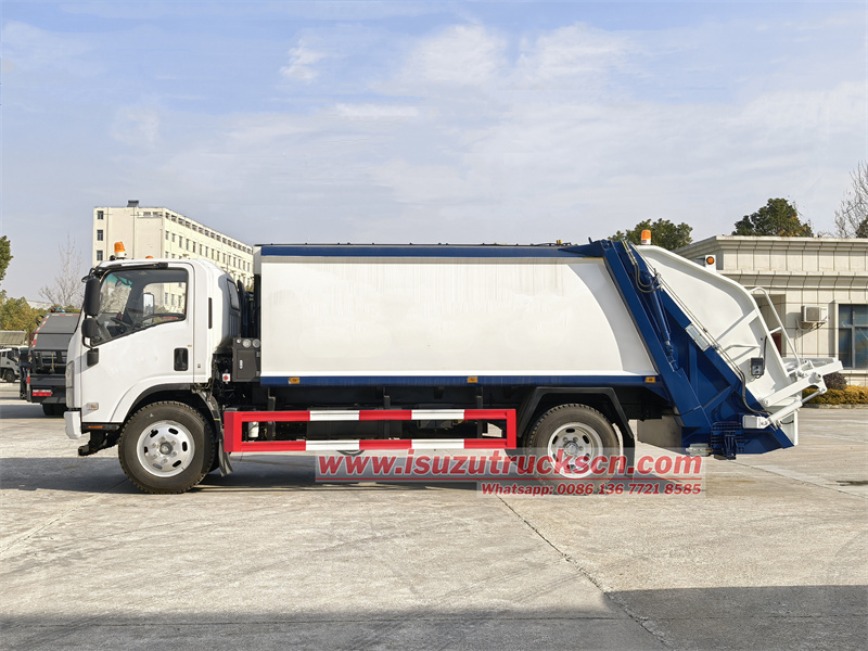 Isuzu NPR 10CBM rear loader compactor