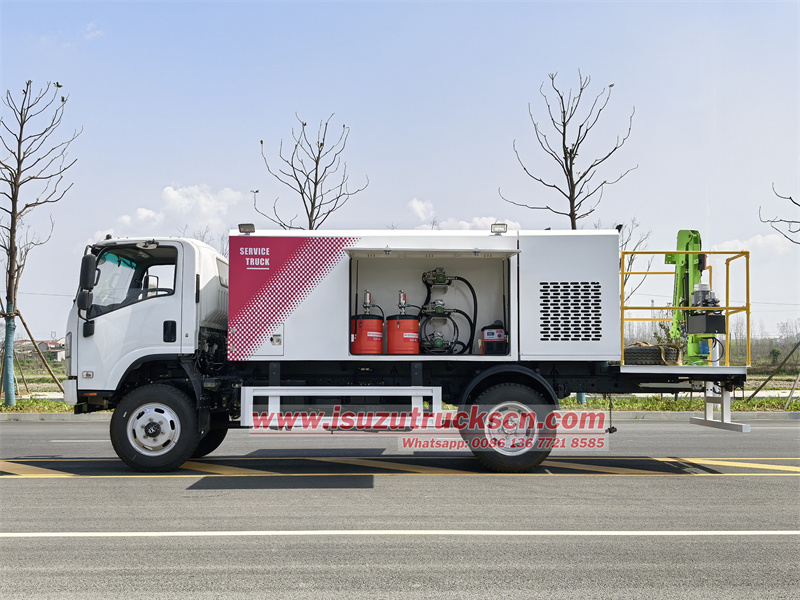 Isuzu NPR 700P fuel lube service truck