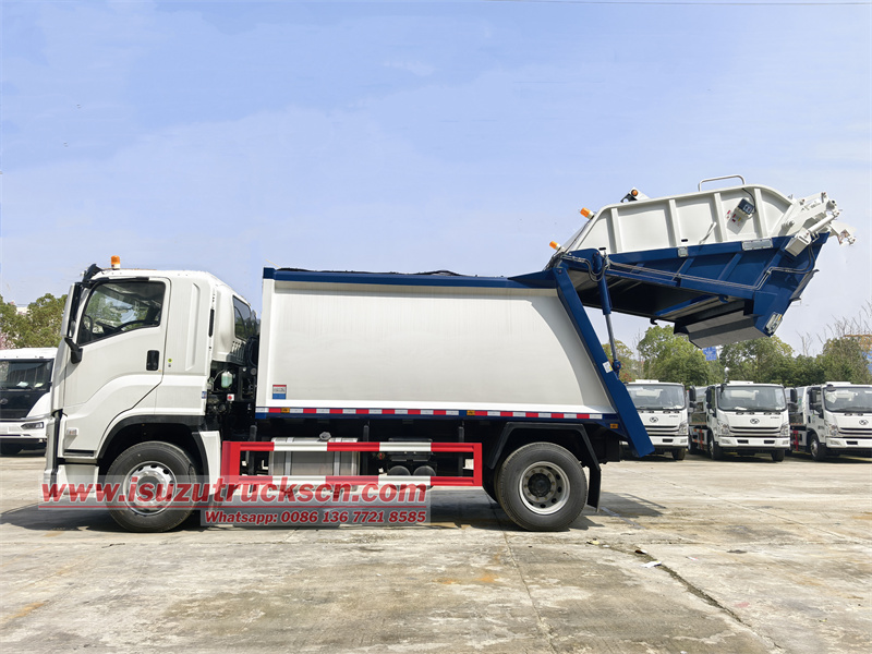 Isuzu FVR 14CBM rear lifting garbage truck